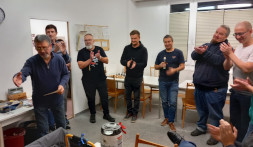 WBT 2024 - Hier wird dem 2. Platz gratuliert. Leider ist Rocco etwas scheu 😜